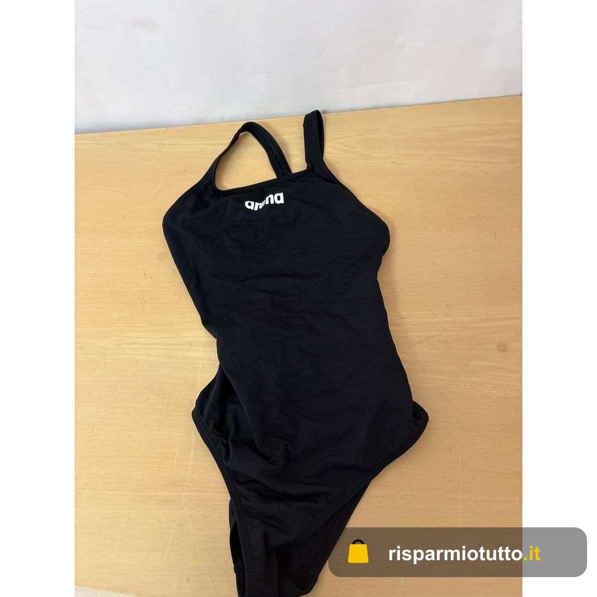 ARENA Solid Swim PRO Team Costume Intero Donna, Costume da Bagno ad Asciugatura Rapida, Costume da Bagno Sportivo in Tessuto MaxLife Eco con Massima Resistenza al Cloro e Protezione UV UPF 50+