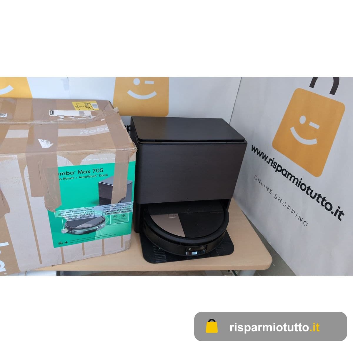 iRobot Roomba Max 705 - Robot aspirapolvere combinato con mocio + dock AutoWash: spazzola estensibile autopulente, valvola del mocio, doppia spazzola, auto-svuotante, lavaggio/asciugatura calda