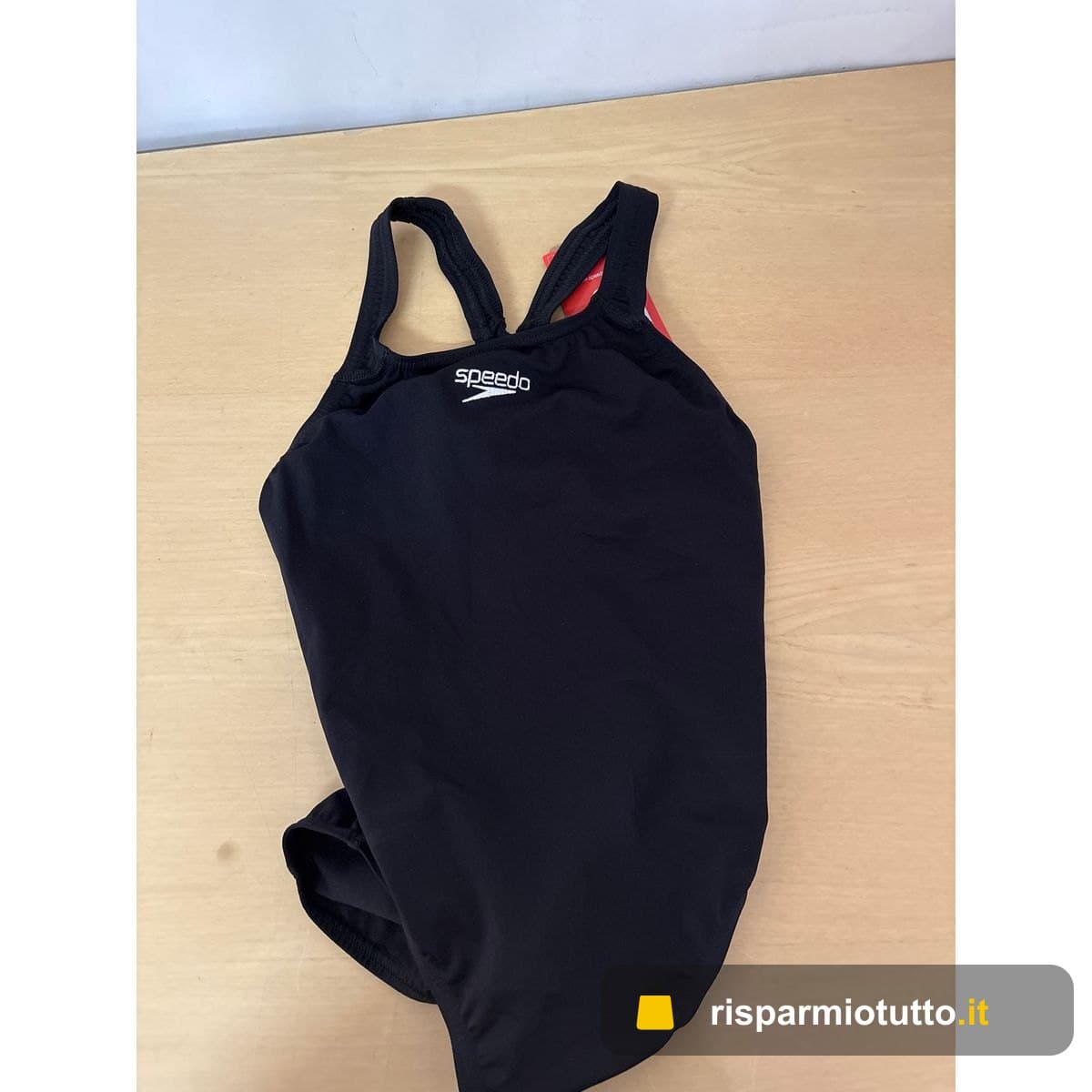 Speedo Donna Costume da bagno Eco Endurance+ Medalist | Vestibilità atletica | Modello classico | Tessuto riciclato | Resistenza al cloro | Extra flessibilità Black 28