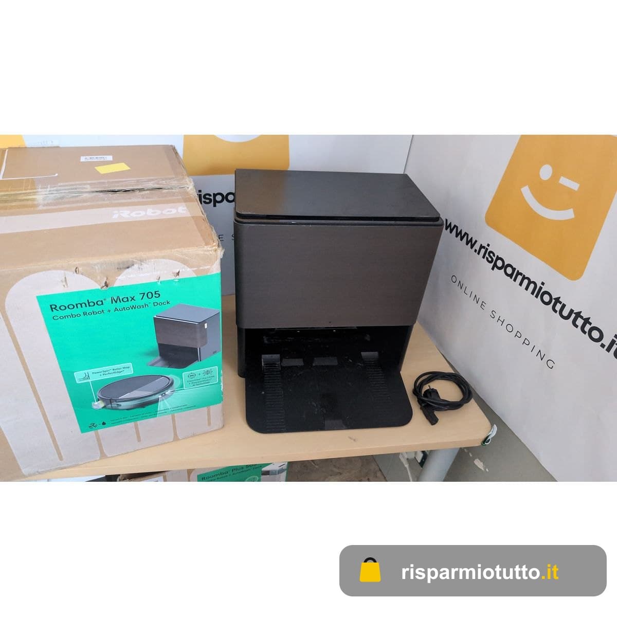 iRobot Roomba Max 705 - Robot aspirapolvere combinato con mocio + dock AutoWash: spazzola estensibile autopulente, valvola del mocio, doppia spazzola, auto-svuotante, lavaggio/asciugatura calda