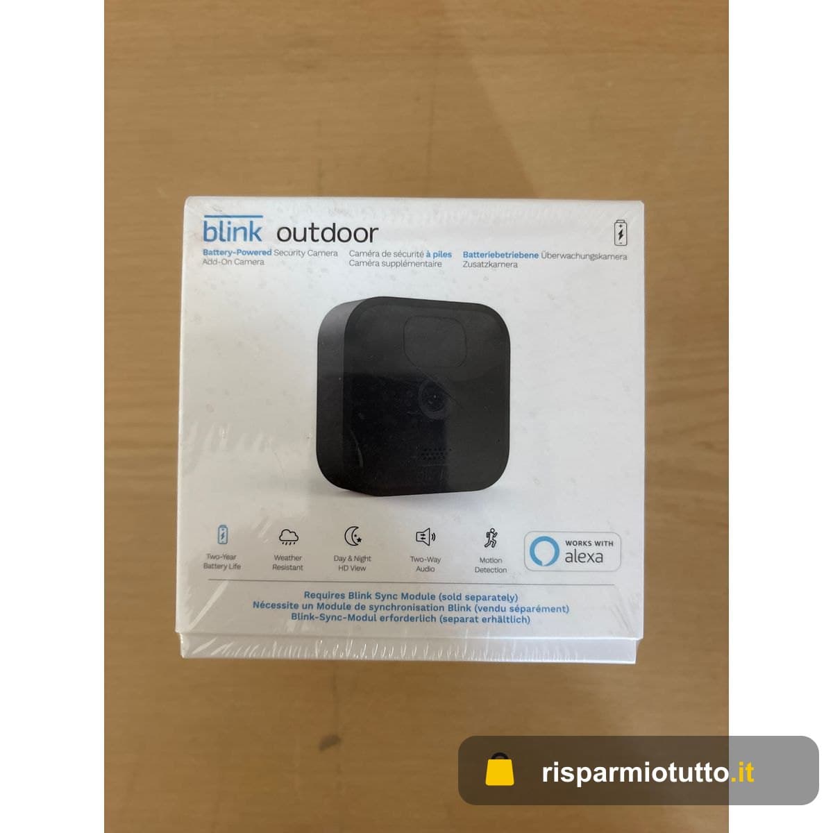 Blink Outdoor | Videocamera di sicurezza da esterno in HD, senza fili, resistente alle intemperie, batteria autonomia 2 anni, rilevazione movimento, compatibile con Alexa, Sync Module 2 necessario