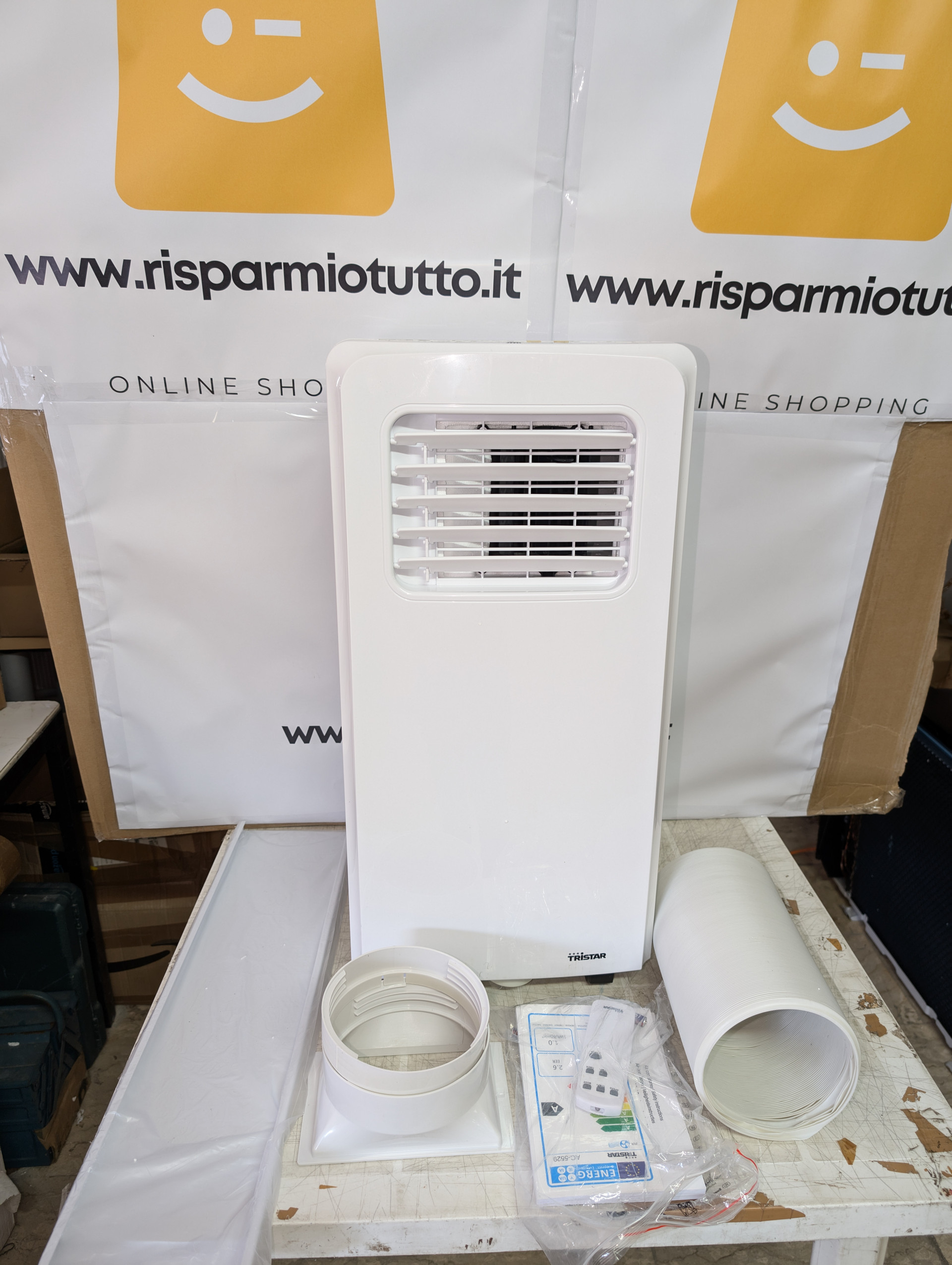 Tristar Climatizzatore portatile AC-5529 — 9000 BTU — funzione combinata di raffreddamento, deumidificazione e ventola — con telecomando — kit di guarnizione incluso