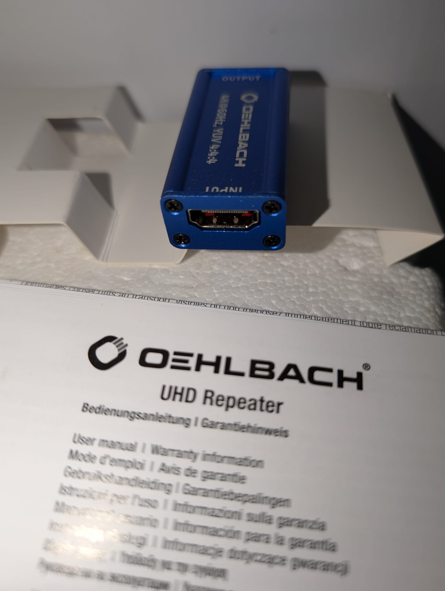 Oehlbach - Ripetitore UltraHD (amplificatore di segnale HDMI per segnali UltraHD, HDR, Dolby Vision, 4K con 60Hz, HDCP 2.2), colore: Blu cobalto