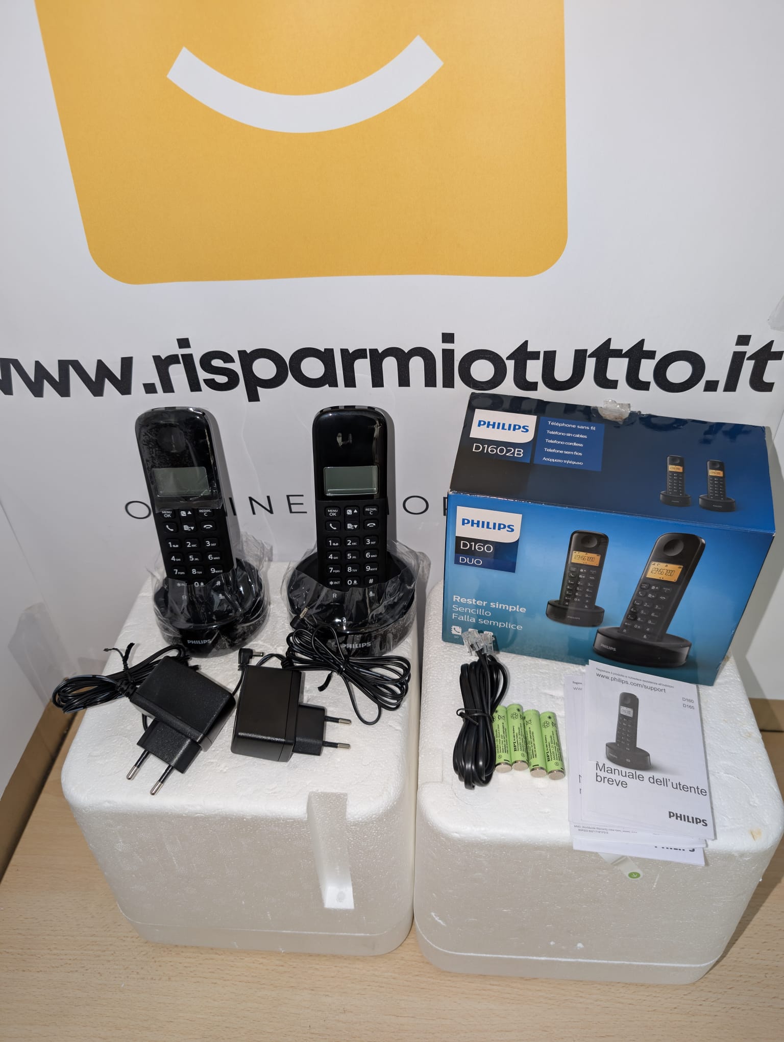 Philips D1602B / 01- Telefono cordless DECT con 2 ricevitori, ampio display (4,1 cm) e ID chiamante - Nero