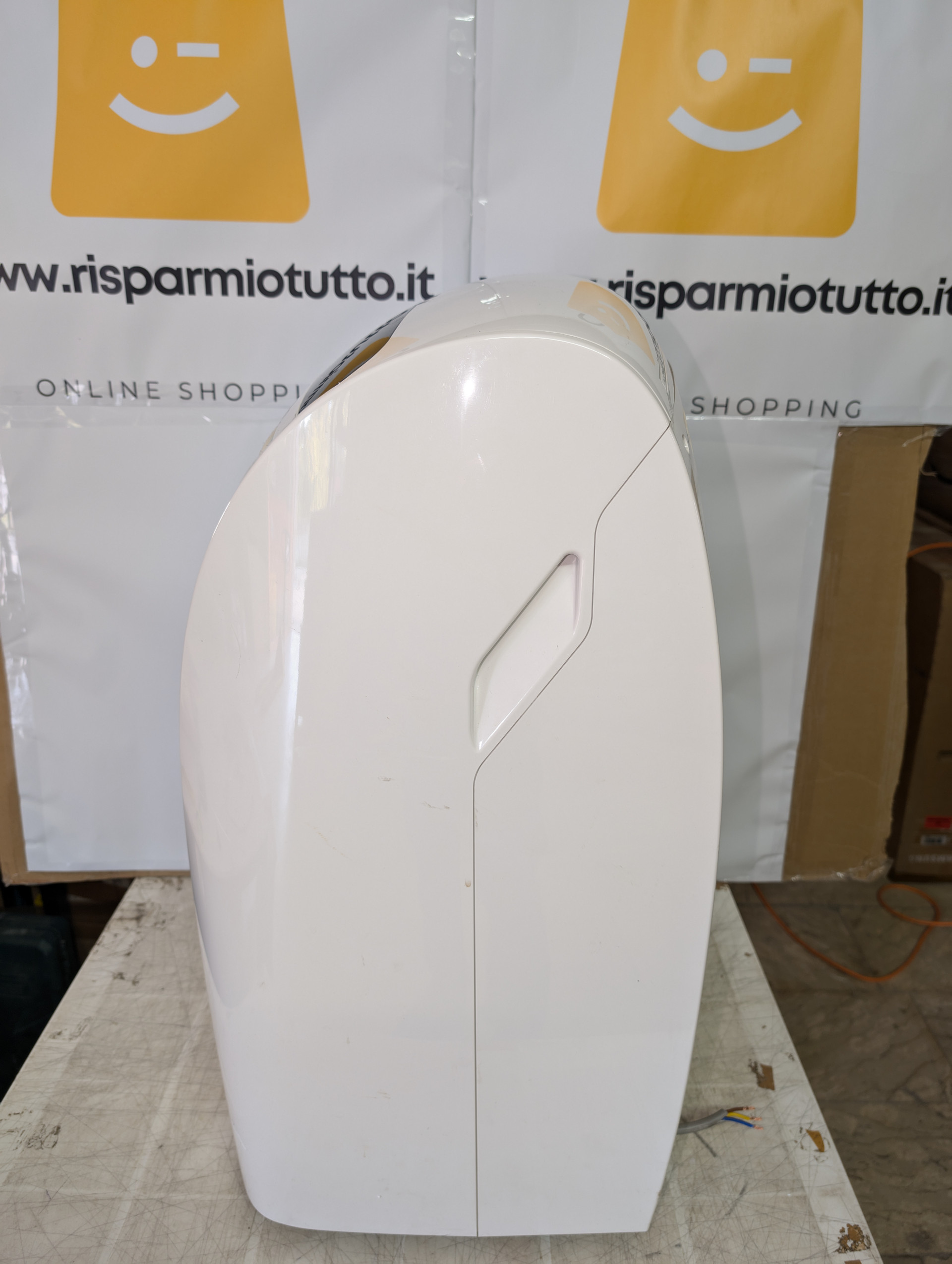 Olimpia Splendid-02140 Dolceclima Silent 10 WiFi- 3-in-1 Climatizzatore Portatile Raffrescamento, Ventilazione, Deumidificazione, Condizionatore portatile 10.000 BTU/h, 2.6kW–per ambienti fino a 80m³