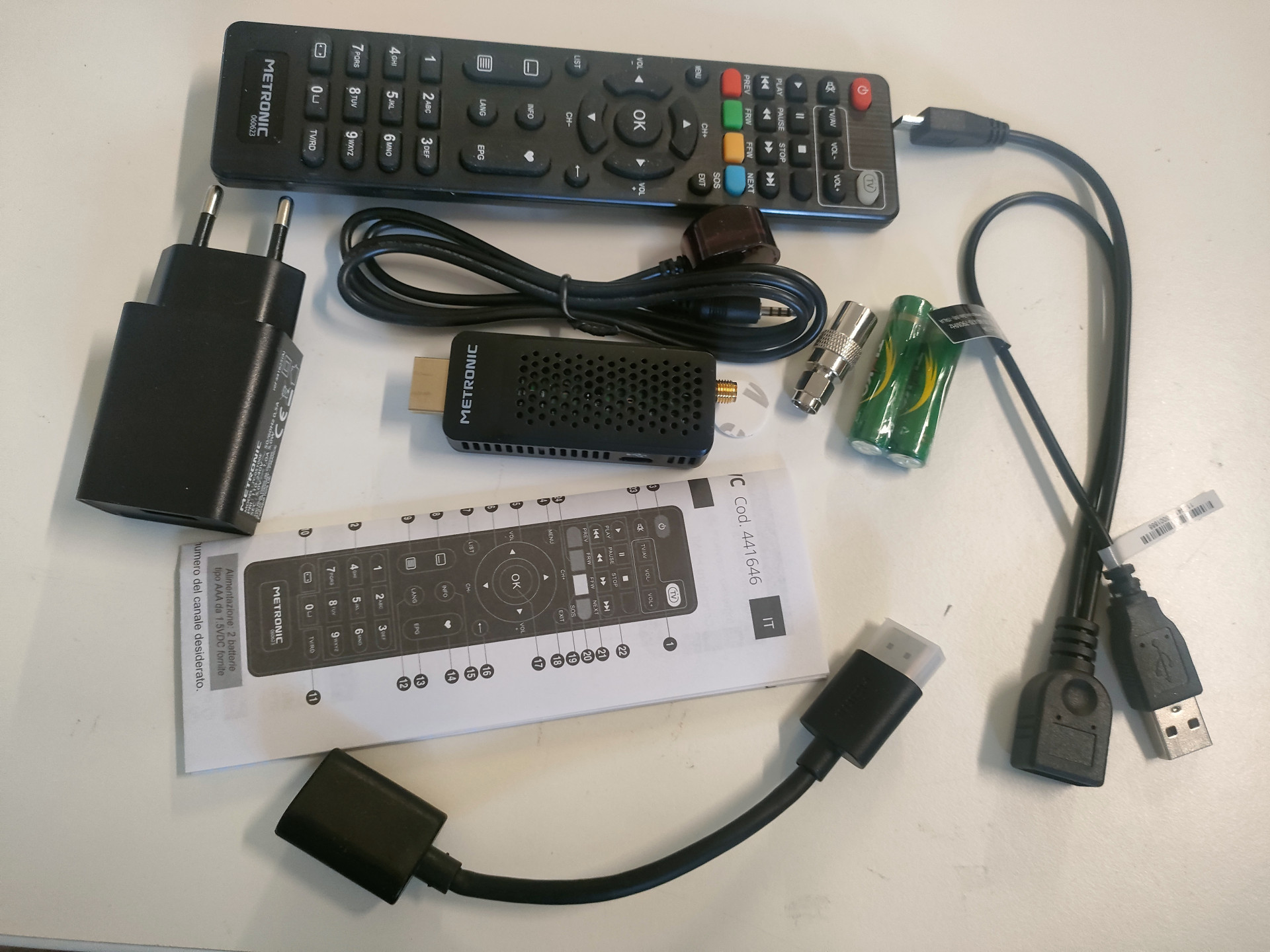 Metronic 441646 - Decoder sintonizzatore ricevitore DVB-T DVB-T, compatibile DVB-T2 dongle Stick Compatto, HEVC, EPG, 1080i, HDMI, porta USB 2.0, tasto SOS