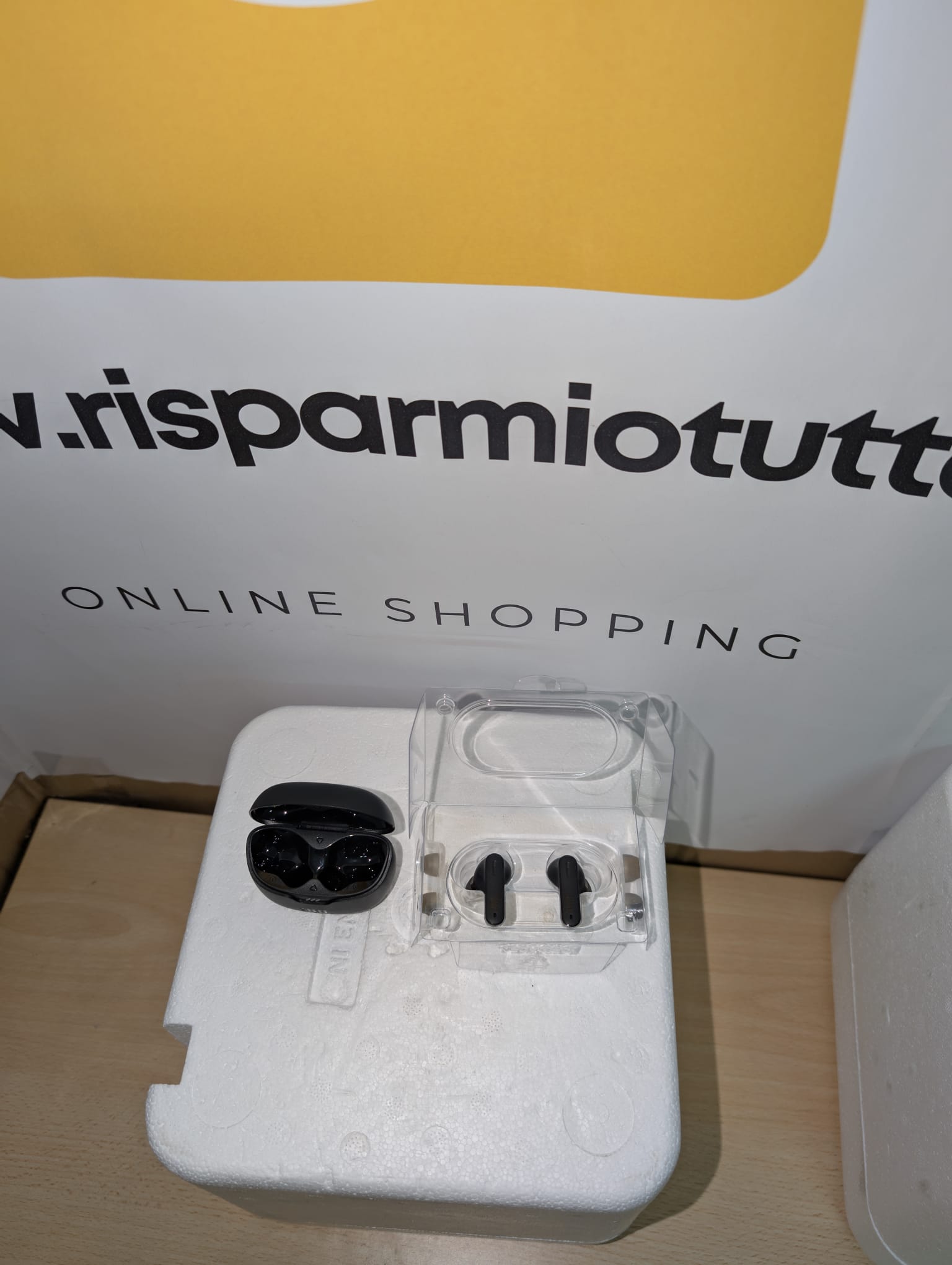 JBL Tune Beam Auricolari In-Ear True Wireless Bluetooth con Cancellazione Attiva del Rumore, Impermeabili IP54, Bassi Puri, Smart Ambient, 4 Microfoni, fino a 48 h di Autonomia, Nero
