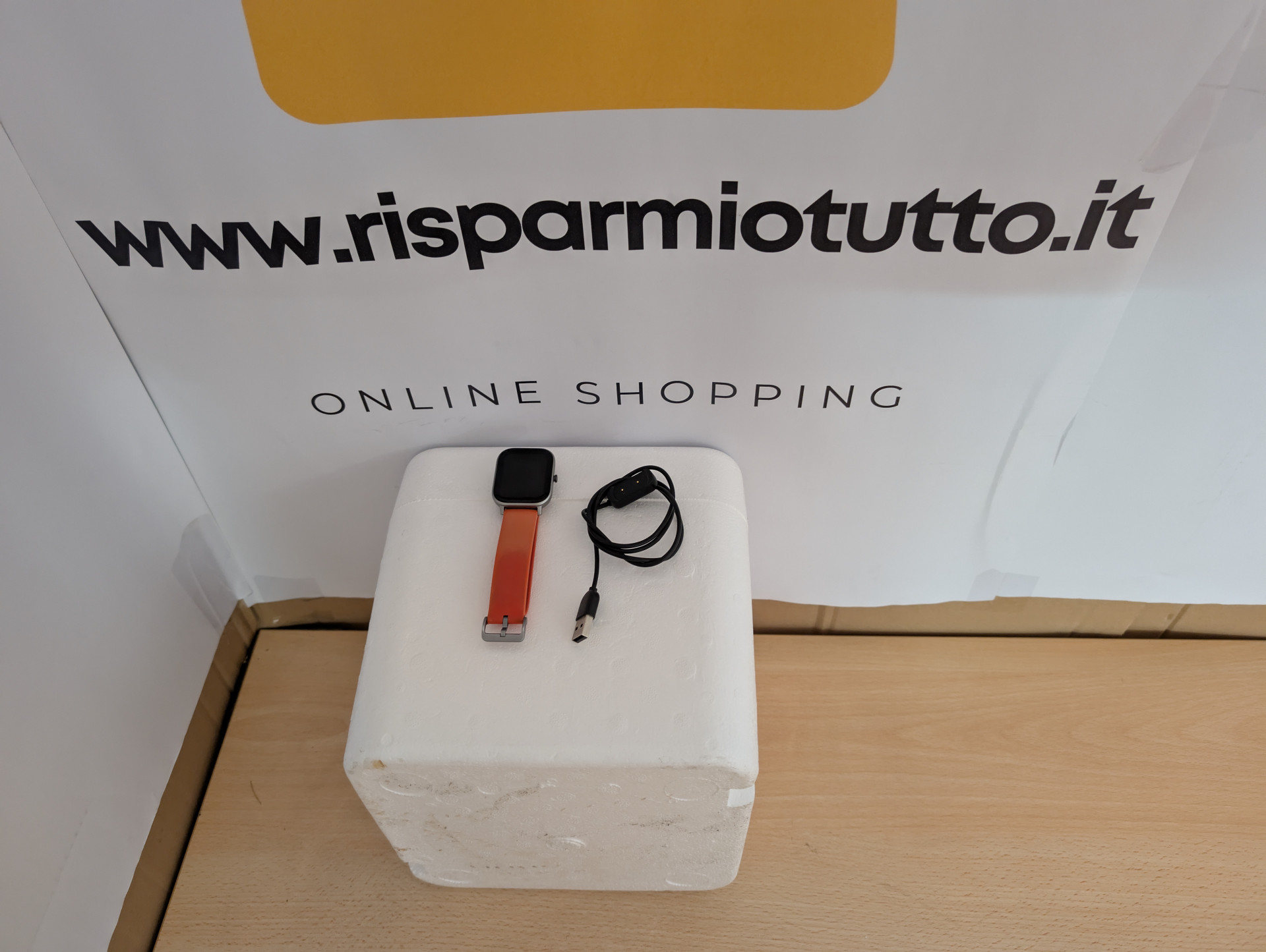 Amazfit GTS Smartwatch Orologio Intelligente Fitness.  Impermeabile max 5 ATM. Durata Batteria Fino a 14 Giorni con GPS, 12 Modalità di Allenamento, Contapassi, e monitoraggio del Sonno.