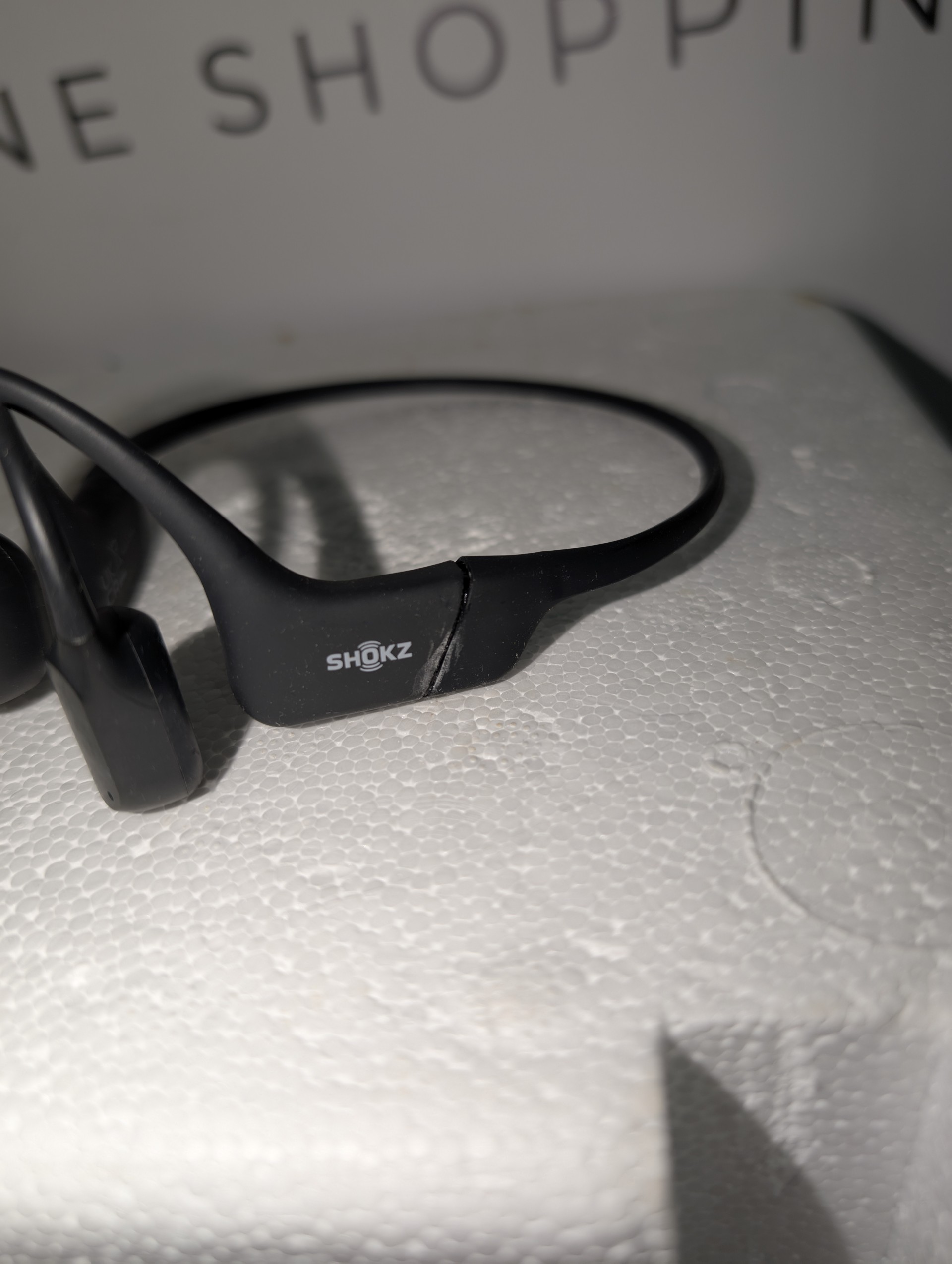 SHOKZ Auricolari OpenRun a conduzione ossea, auricolari sportivi Bluetooth open-ear con microfono, cuffie wireless impermeabili IP67, autonomia 8 ore, USB-C, Fascia auricolare sport, Blu
